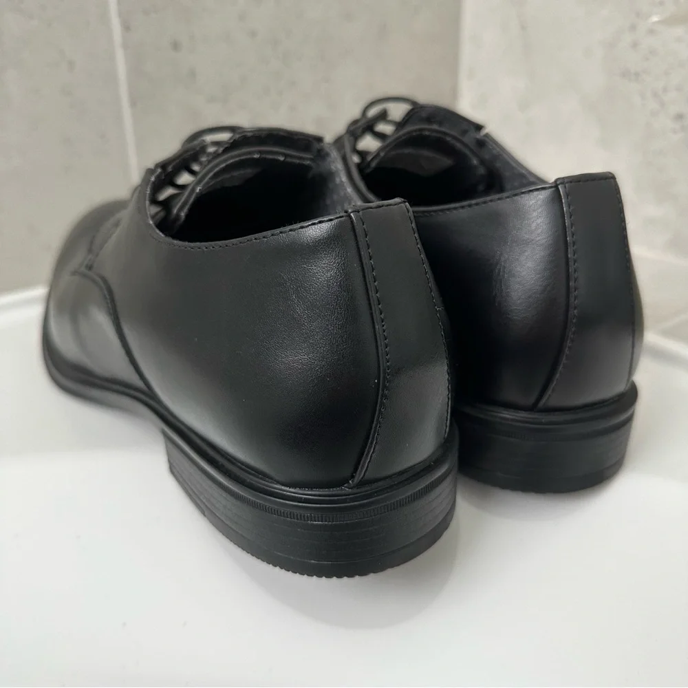 Perry Ellis Men’s FLEX Dress Shoe Size 11.5
